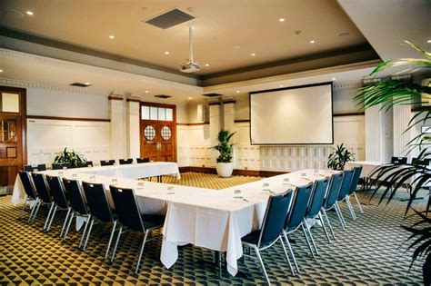 FUNCTION ROOM 